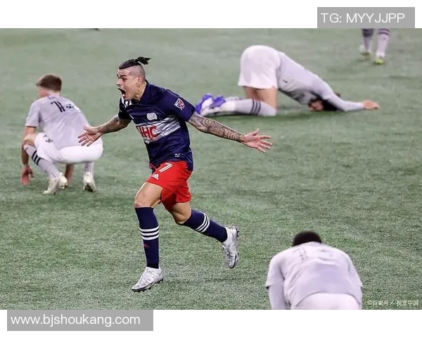 芝加哥火焰与新英格兰革命的激烈对决展现足球魅力与激情